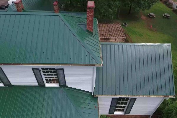 The Benefits of Hiring a Roofing Company