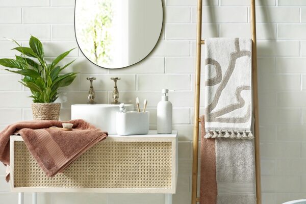 6 Neat DIY Bathroom Decor Ideas To Make It Stylish