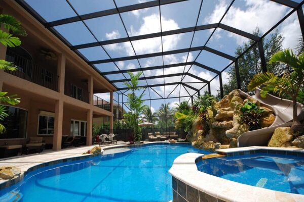 Choosing the Best Service and Price for Pool Patio Screen Repair