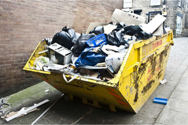 Avoiding Scams: A Red Flag in Junk Removal Services