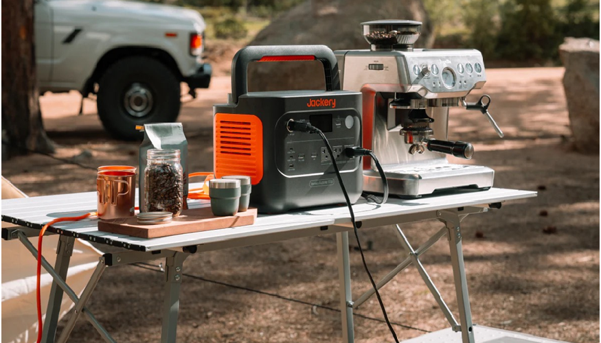 Jackery Solar Generator