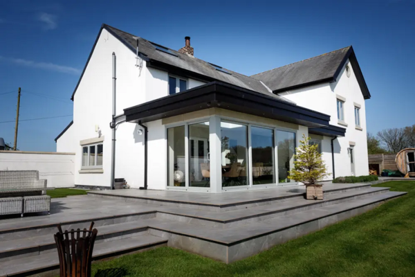 3 Ways the Right Builders Can Transform Your Space Stress-Free